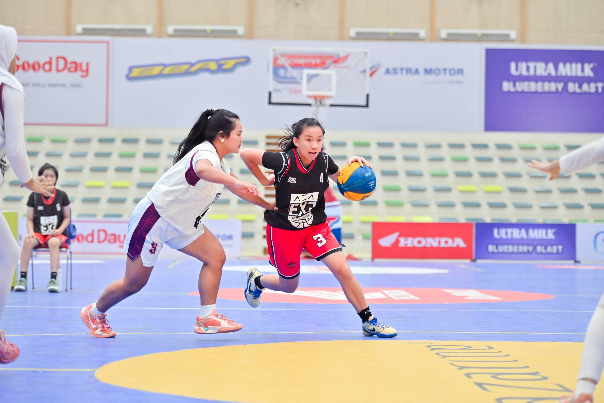 Tim Basket Putri SMA Citra Kasih Samarinda beraksi di DBL 3x3