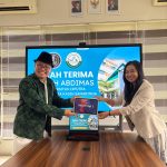 Penyerahan prototype sistem sarana prasarana di Sekolah Citra Kasih Samarinda