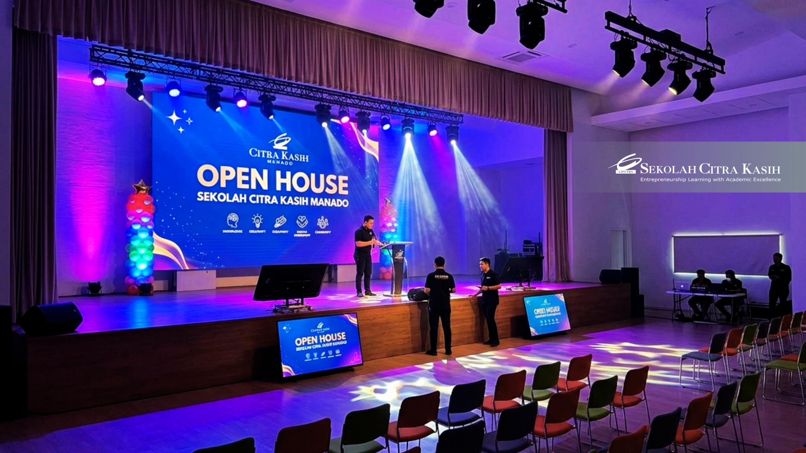 Multi Purpose Hall modern di Sekolah Citra Kasih Manado untuk kegiatan siswa, pertunjukan, dan acara sekolah