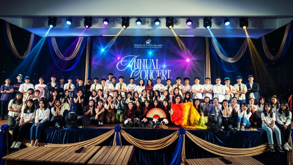 Siswa Sekolah Citra Kasih Manado tampil dalam Annual Concert untuk mengembangkan bakat, kreativitas, dan rasa percaya diri.