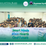 Siswa SMP SMA mengikuti kegiatan MPLS sekolah di Sekolah Citra Kasih Samarinda